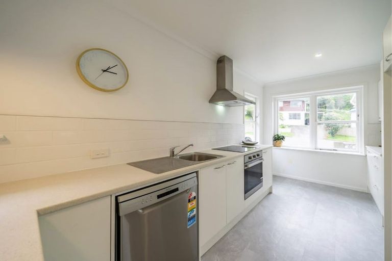 Photo of property in 5 Harlow Grove, Wainuiomata, Lower Hutt, 5014