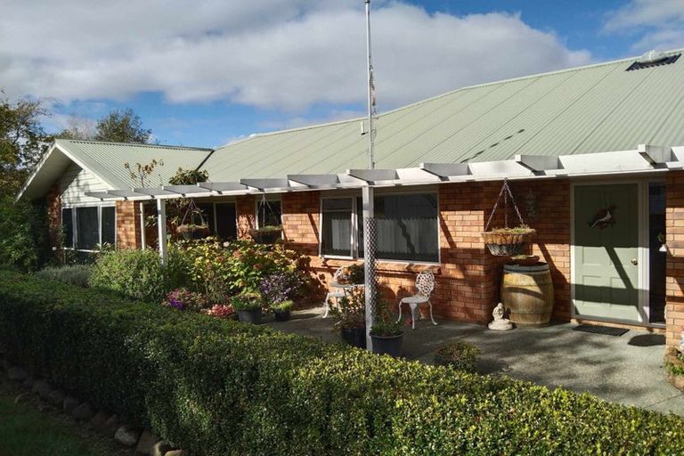 Photo of property in 11 Te Pahi River Drive, Paparoa, Maungaturoto, 0583