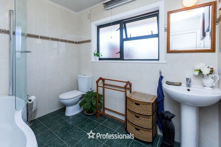 Photo of property in 8 Coates Grove, Silverstream, Upper Hutt, 5019