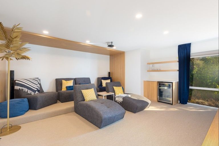 Photo of property in 53 Clifton Terrace, Clifton, Christchurch, 8081