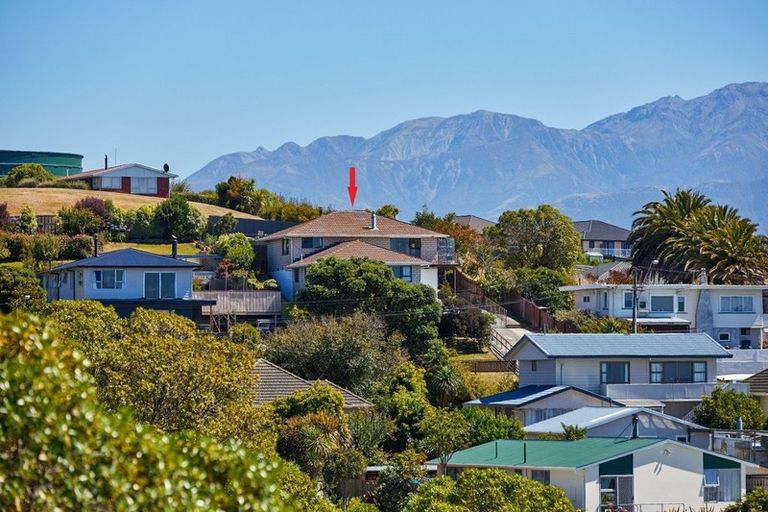 Photo of property in 72 Churchill Street, Kaikoura, 7300