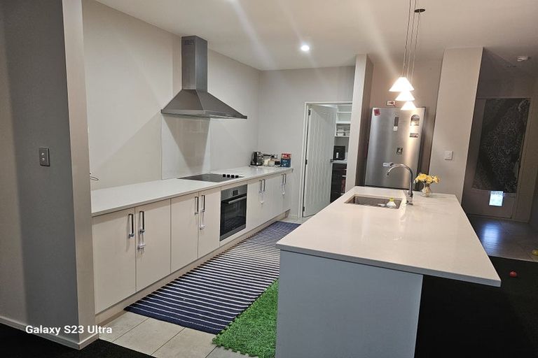 Photo of property in 86 Shillingford Boulevard, Rolleston, 7615