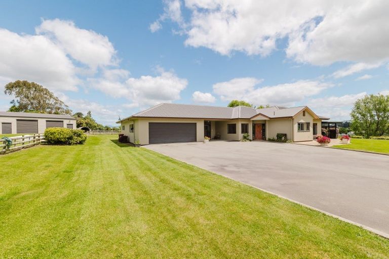 Photo of property in 52 Riccarton Road, Pahiatua, 4910