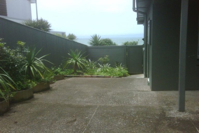 Photo of property in 1/46 Hauraki Road, Hauraki, Auckland, 0622