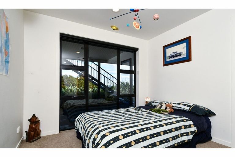 Photo of property in 911 Old North Road, Waimauku, 0882