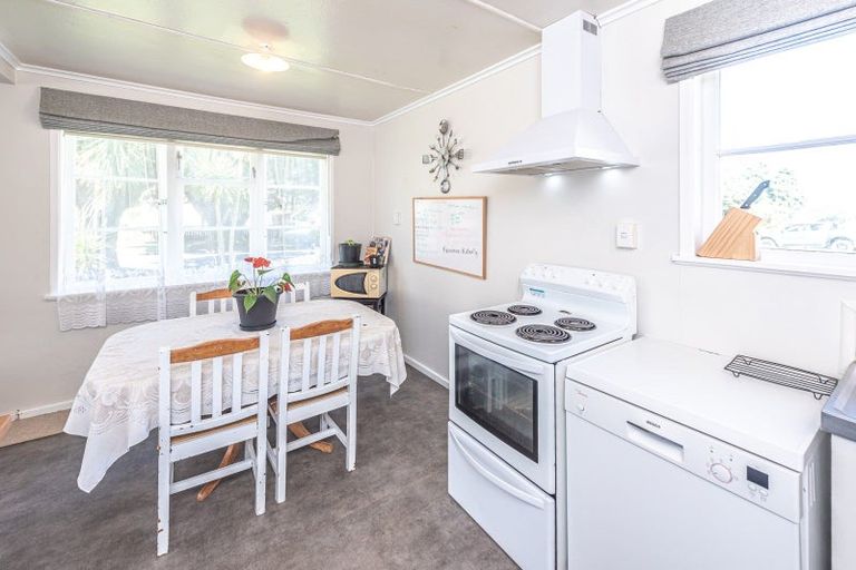 Photo of property in 73 Harper Street, Gonville, Whanganui, 4501