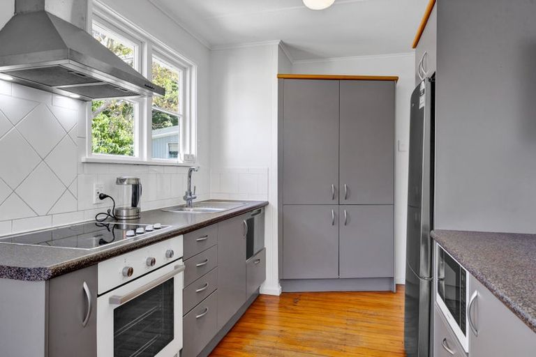 Photo of property in 24 Upjohn Street, Brooklands, New Plymouth, 4310