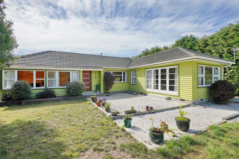 Photo of property in 920 Main North Road, Woodend, Kaiapoi, 7691