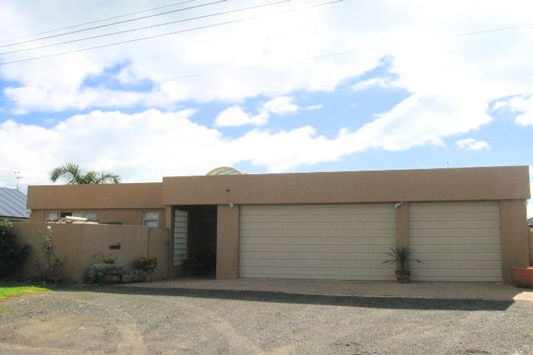 Photo of property in 33 Hawke Crescent, Beachlands, Auckland, 2018