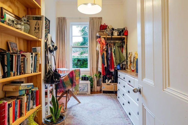 Photo of property in 6b Rolleston Street, Hokowhitu, Palmerston North, 4410