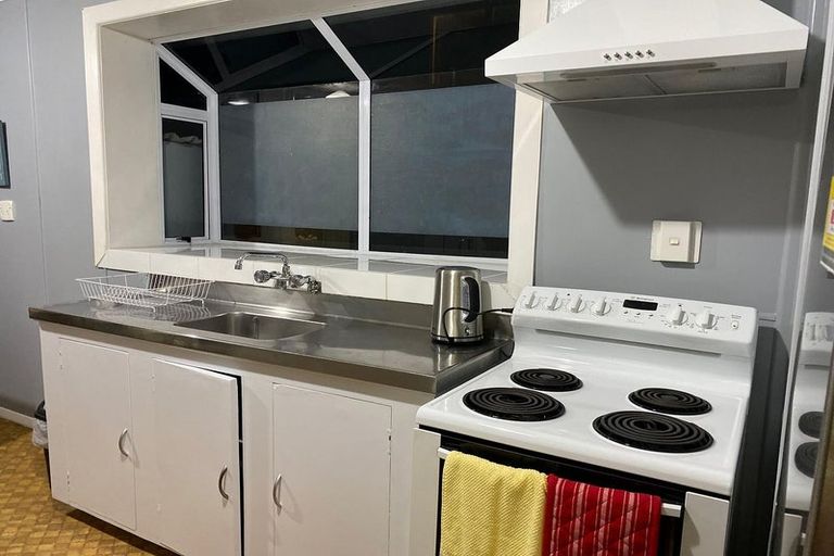 Photo of property in 24 Palmer Crescent, Silverstream, Upper Hutt, 5019