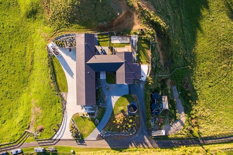 Photo of property in 527 Frankley Road, Hurworth, New Plymouth, 4371