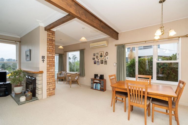 Photo of property in 135 Lake Crescent, Hamilton Lake, Hamilton, 3204