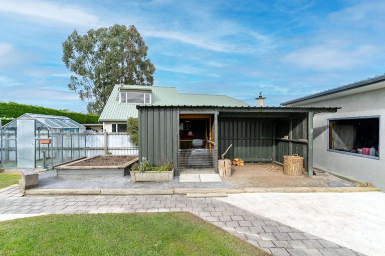 Photo of property in 4 Hamilton Court, Milton, 9220