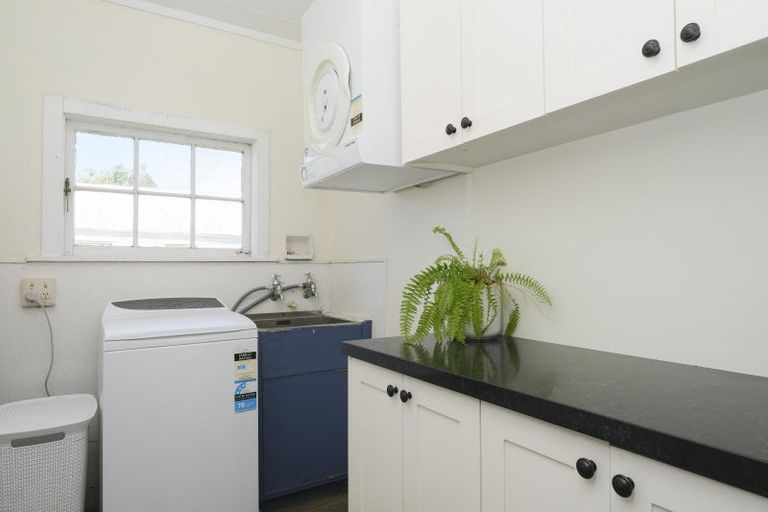 Photo of property in 62 Barraud Street, Dannevirke, 4930