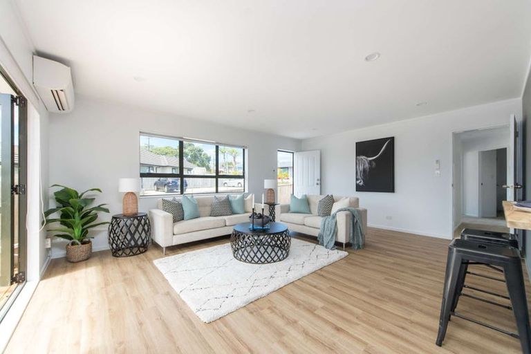 Photo of property in 94 Beach Haven Road, Beach Haven, Auckland, 0626