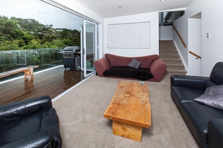 Photo of property in 92 Kaipatiki Road, Glenfield, Auckland, 0629