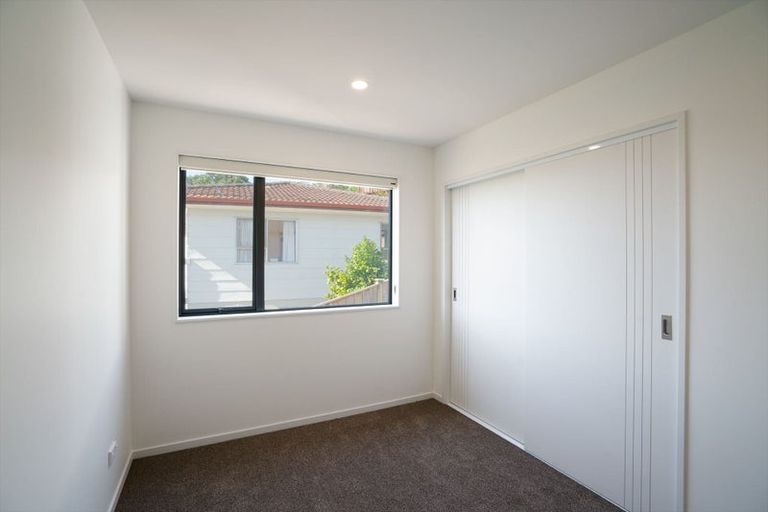 Photo of property in 16b Dianthus Place, Browns Bay, Auckland, 0630