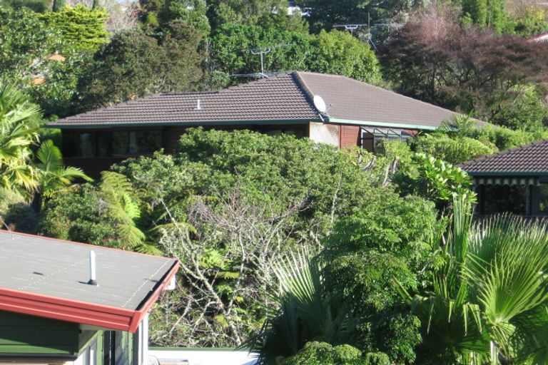 Photo of property in 2/36 Hythe Terrace, Mairangi Bay, Auckland, 0630