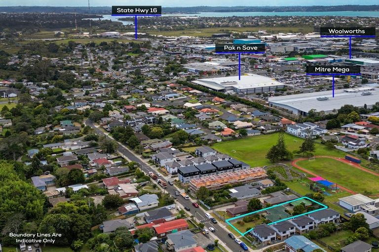Photo of property in 11 Kingdale Road, Henderson, Auckland, 0610