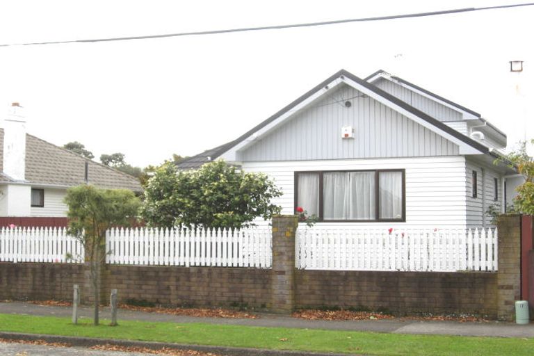 Photo of property in 5 Burnton Street, Epuni, Lower Hutt, 5011