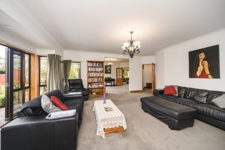 Photo of property in 23 Balmoral Drive, Terrace End, Palmerston North, 4410