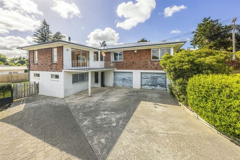 Photo of property in 110 Grande Vue Road, Hillpark, Auckland, 2102