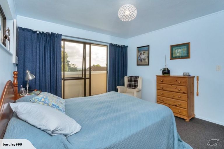 Photo of property in 9/24 Eastglen Road, Glen Eden, Auckland, 0602
