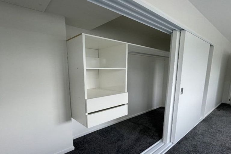 Photo of property in 152 Triangle Road, Massey, Auckland, 0614