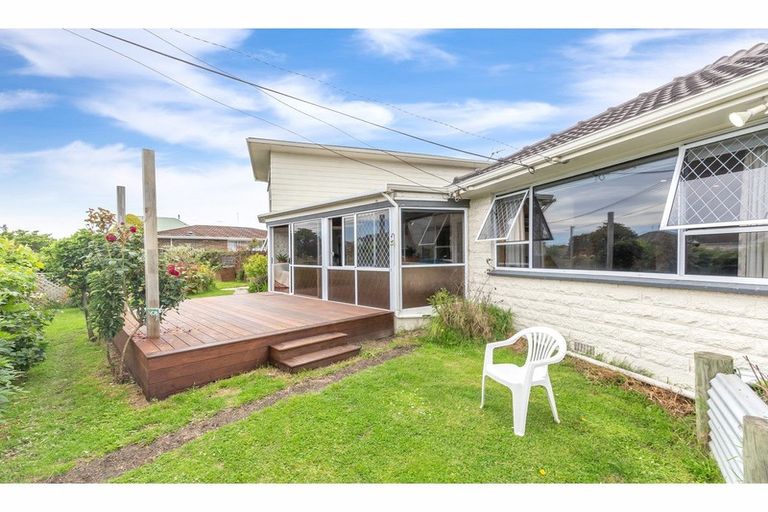 Photo of property in 32 Gould Crescent, Woolston, Christchurch, 8023