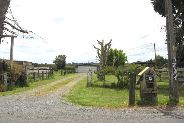 Photo of property in 64 Popes Road, Takanini, 2105