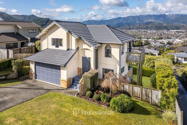 Photo of property in 28 Kirton Drive, Riverstone Terraces, Upper Hutt, 5018
