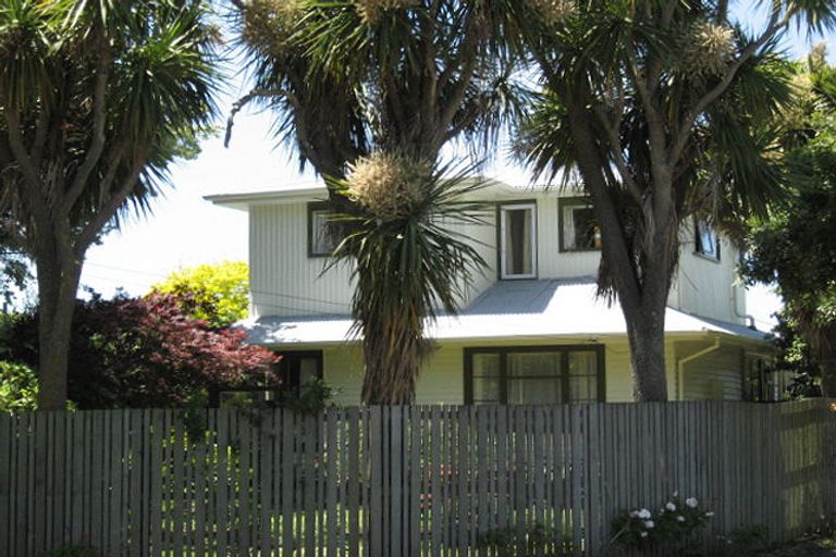 Photo of property in 14 Pinehurst Crescent, Russley, Christchurch, 8042