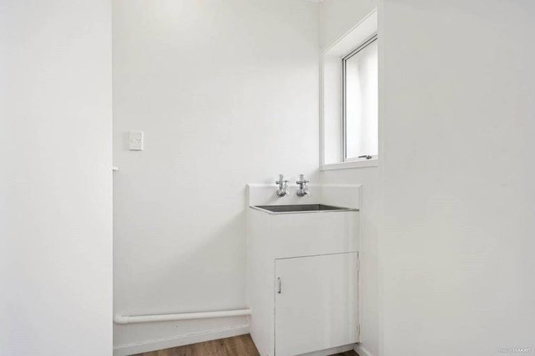 Photo of property in 1/9 Pratt Street, Papakura, 2110