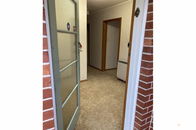 Photo of property in 2 Grace Street, Waimate, 7924