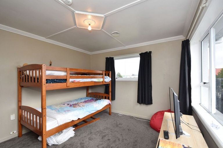 Photo of property in 1 Ward Street, Waverley, Invercargill, 9810