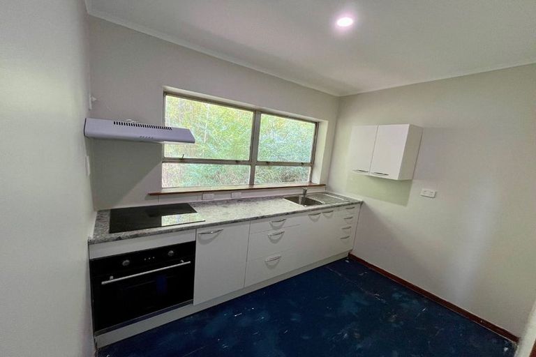 Photo of property in 2/44 Sunnyside Road, Sunnyvale, Auckland, 0612