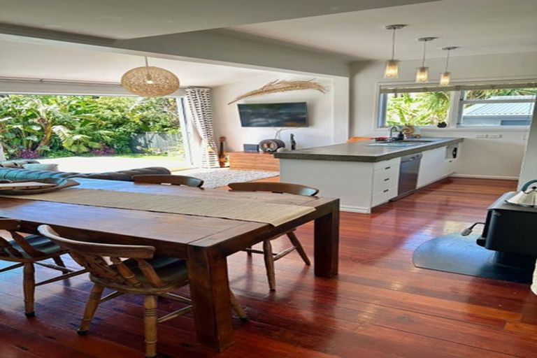 Photo of property in 2/28 Bayswater Avenue, Bayswater, Auckland, 0622