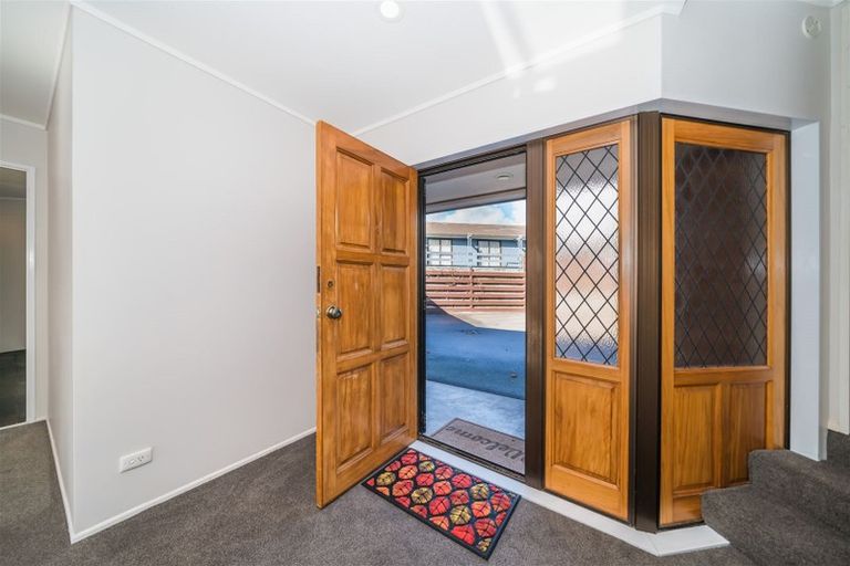 Photo of property in 28 Kentucky Way, Awapuni, Palmerston North, 4412