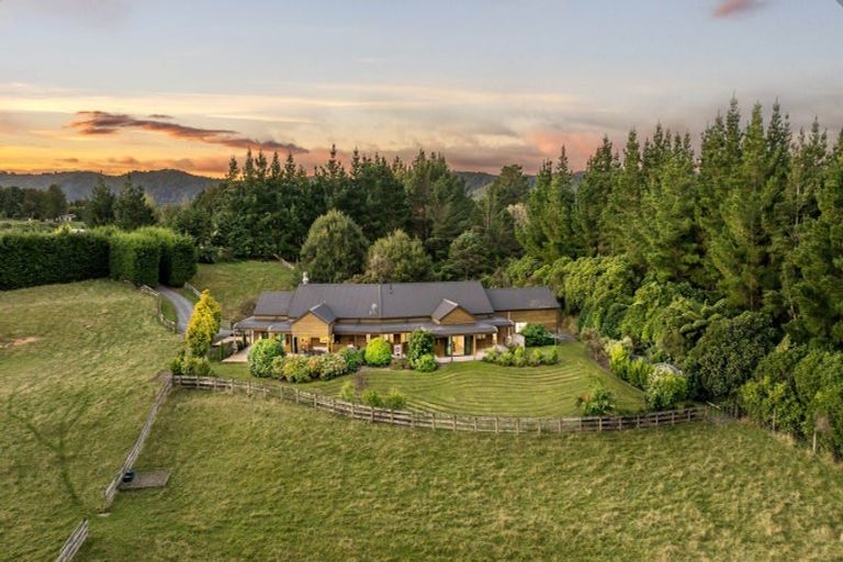 Photo of property in 32e Kaitoke Loop, Kaitoke, Upper Hutt, 5018