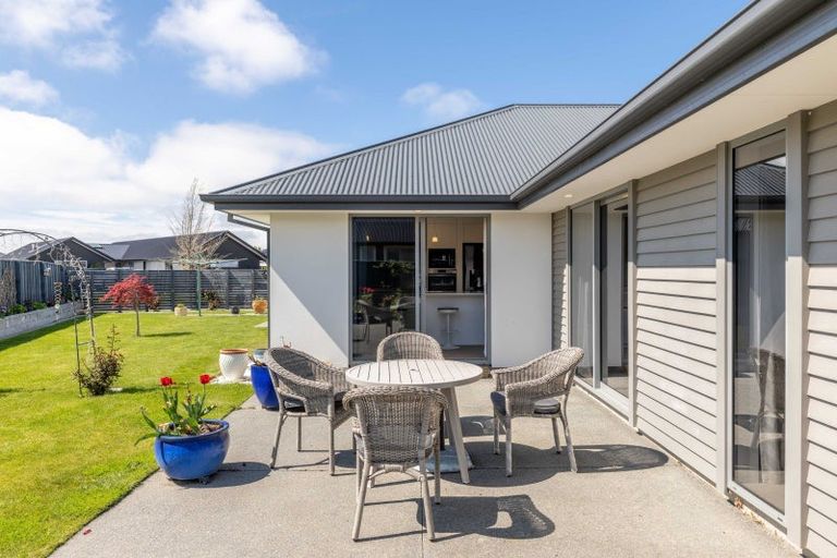 Photo of property in 46 Highgate Drive, Rangiora, 7400