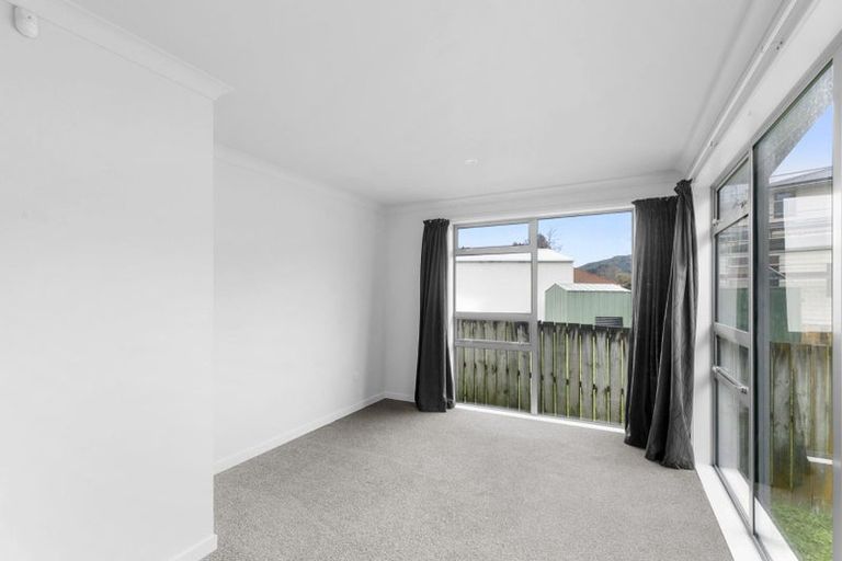 Photo of property in 2/1 Hair Street, Wainuiomata, Lower Hutt, 5014