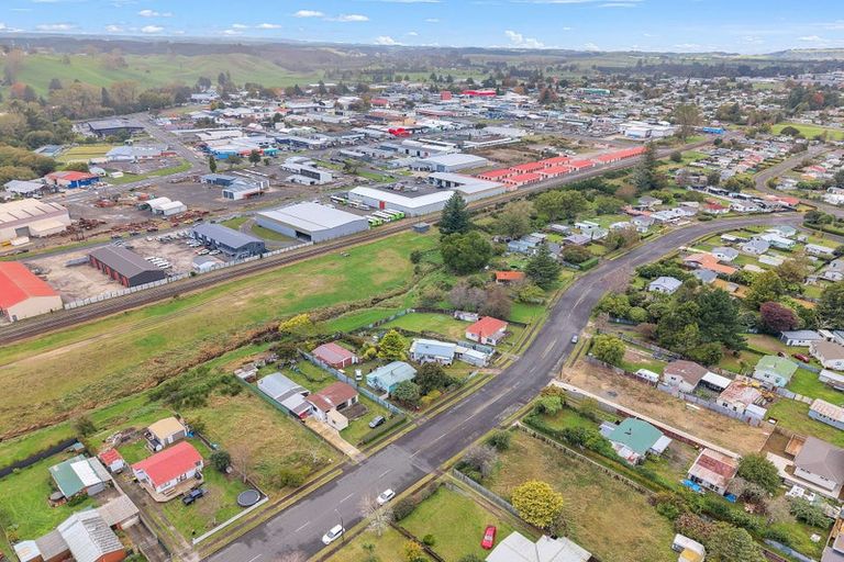 Photo of property in 19 Dalmeny Street, Tokoroa, 3420