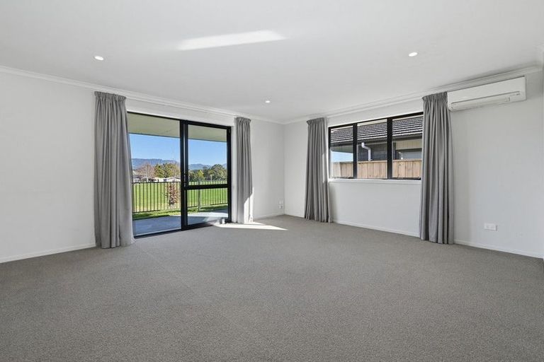 Photo of property in 26 Richardson Road, Omokoroa, 3114
