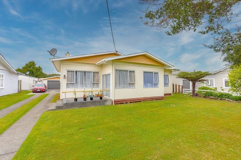 Photo of property in 79 Tyndall Street, Pahiatua, 4910