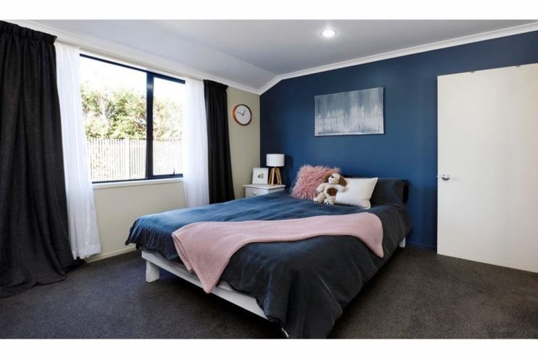 Photo of property in 35 Hollybush Drive, Brightwater, 7022