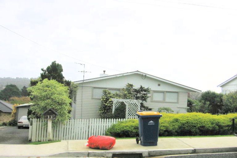 Photo of property in 13 Outlook Road, Greenhithe, Auckland, 0632