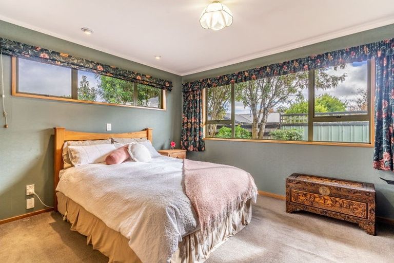 Photo of property in 10 Calder Place, Winton, 9720