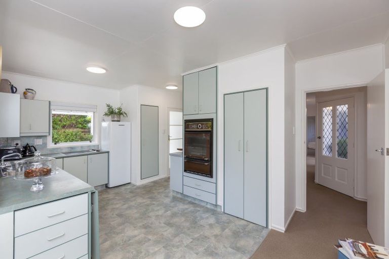 Photo of property in 29 Kohekohe Road, Waikanae, 5036