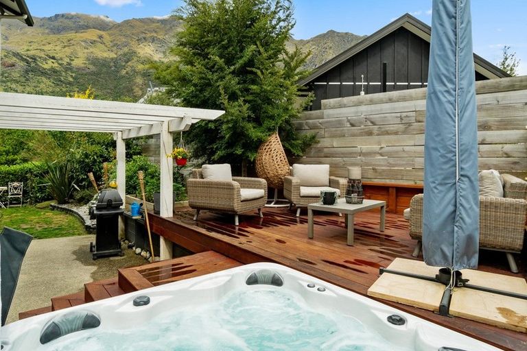 Photo of property in 7 Haines Way, Arthurs Point, Queenstown, 9371